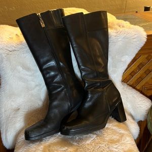 Tommy Hilfiger black high heeled boots size 10. In good condition, all leather.